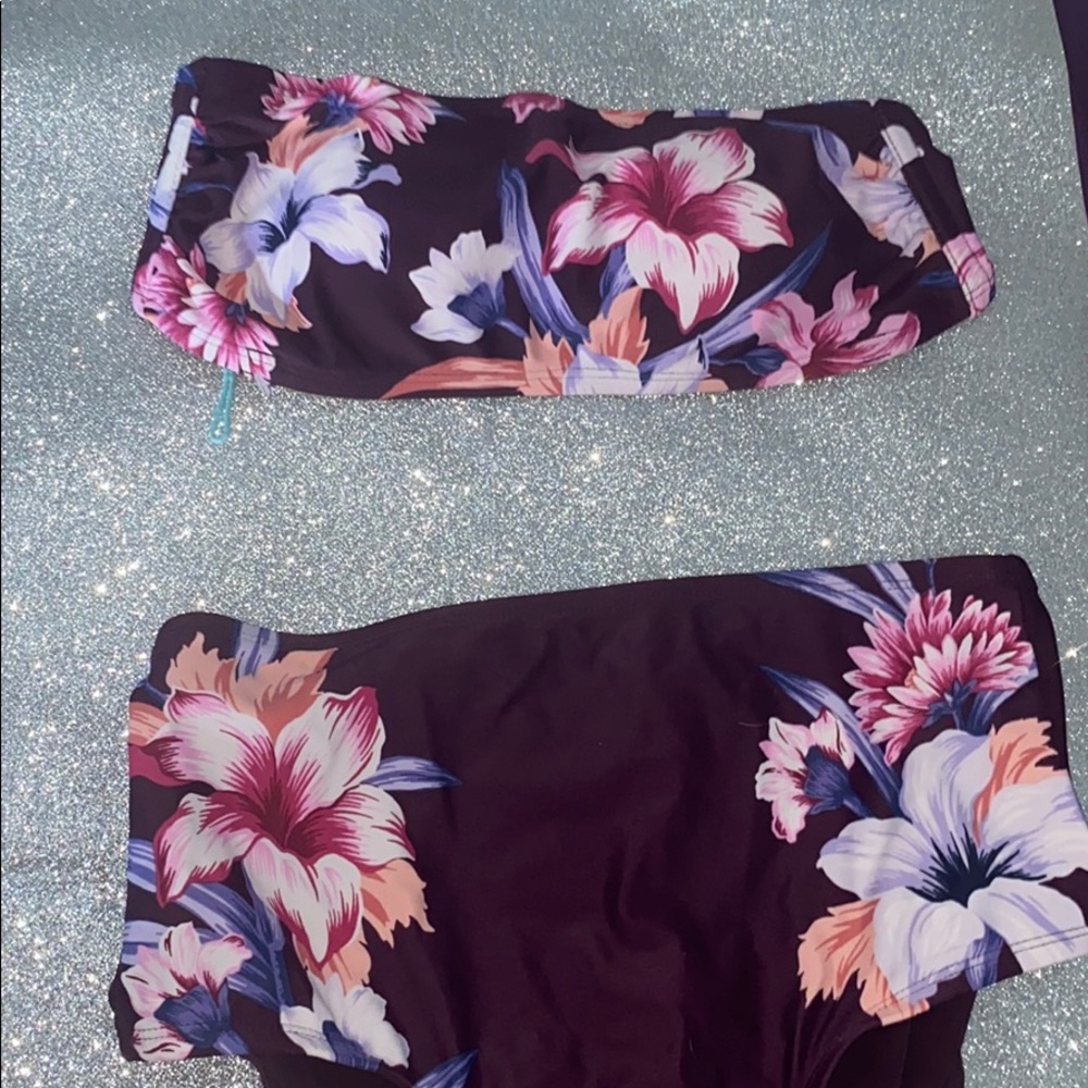 2 piece Swimsuit. Bottoms size M(8-10). Top M(8-10